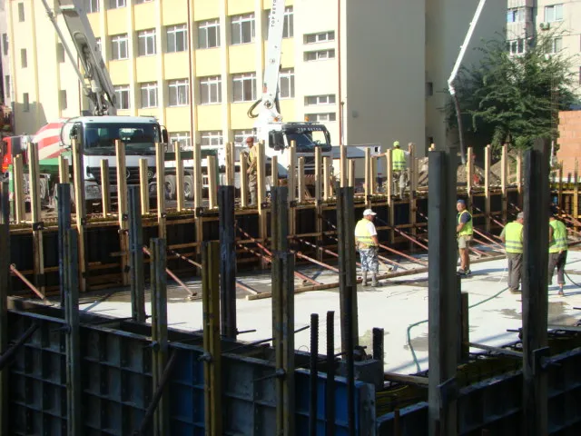 Santierul Scoala 311 Bazin Inot — lucrare SC SOFIA INVEST CONSTRUCT SRL